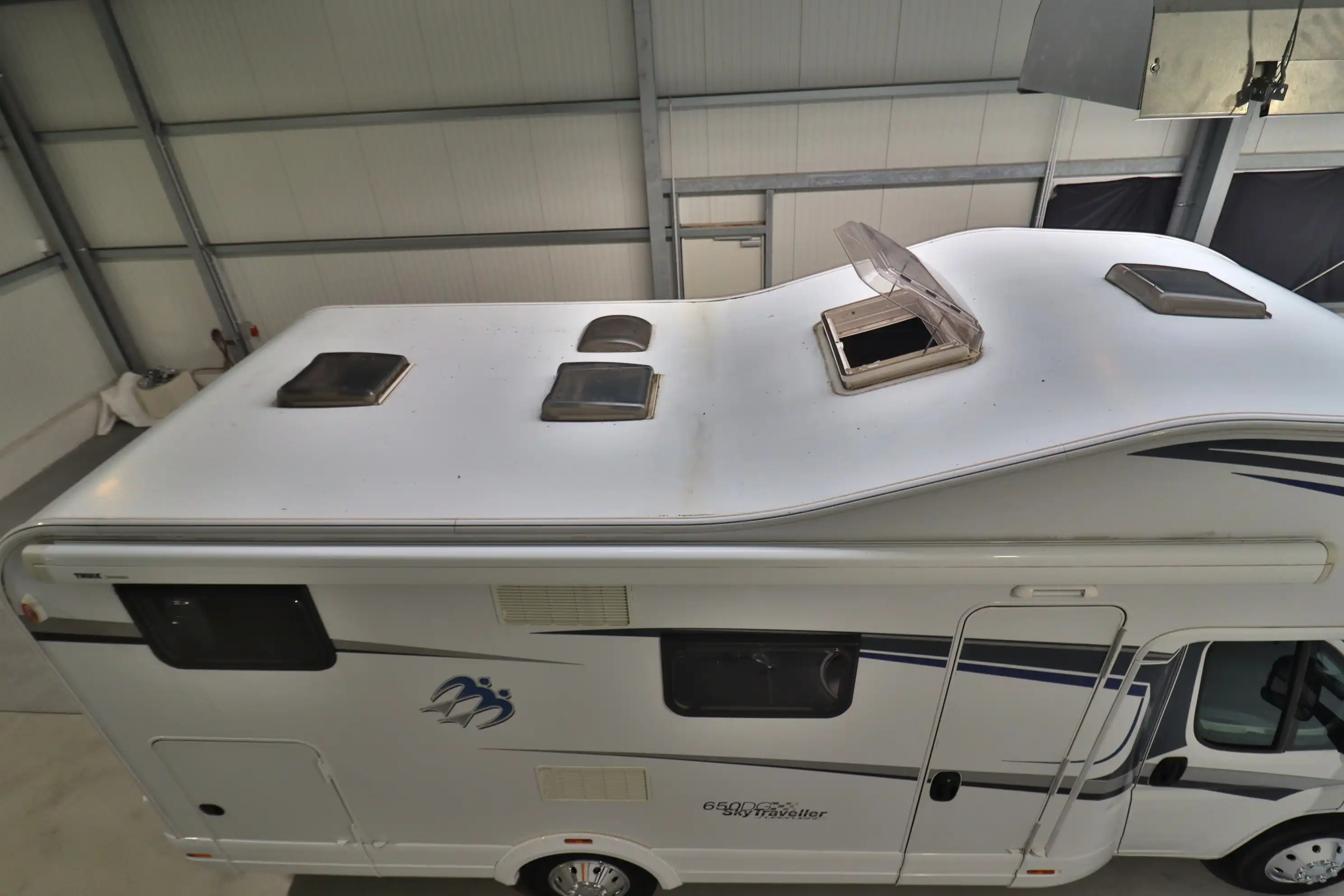 KNAUS Sky Traveller 650 DG Superlight - Ansicht 4